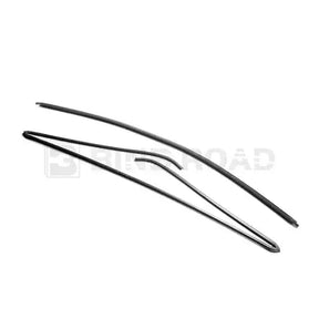 US 51317115412 + 51317027916 Windshield Moulding