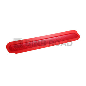 1668205700 + 1668205800 Rear Bumper Reflector