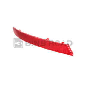 63147419927 63147419928 Rear Bumper Reflector