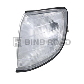 US 1408260543 + 1408260643 Front Turn Signal Corner Light