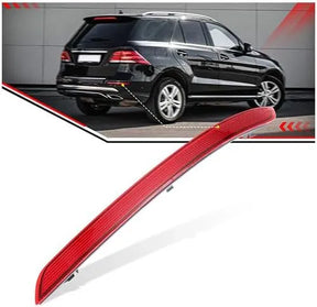 US 1668200074 + 1668200174 Rear Bumper Reflector