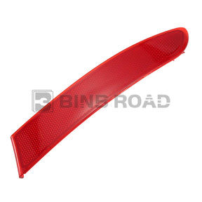 US 63257352209 + 63257352210 Bumper Reflector Strip Cover