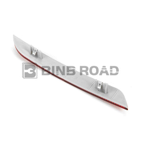 63147203237 + 63147203238 Rear Bumper Reflector