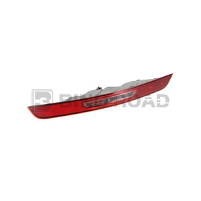 95B945725D + 95B945726D Rear Bumper Reflector