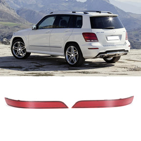 US 2048200374 + 2048200474 Rear Bumper Reflector
