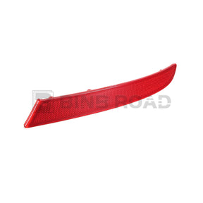 US 63147857003+63147857004 Rear Bumper Reflector