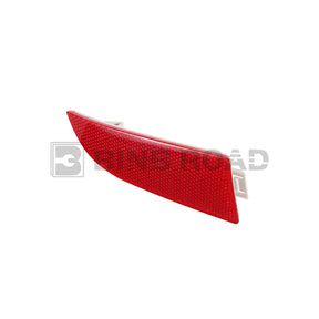 US 63147162217 + 63147162218 Rear Bumper Reflector