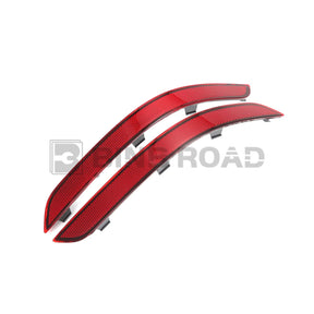 US 2048200374 + 2048200474 Rear Bumper Reflector