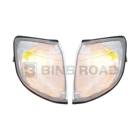 US 1408260543 + 1408260643 Front Turn Signal Corner Light